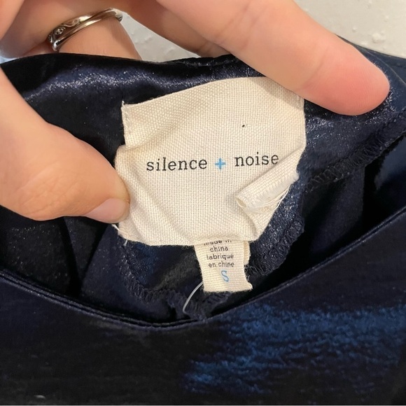 UO Silence + Noise Blue Shiny Cold Shoulder Tie Top - Picture 9 of 14